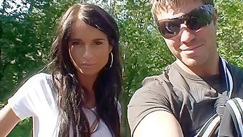 Amateur sucking dick in the park