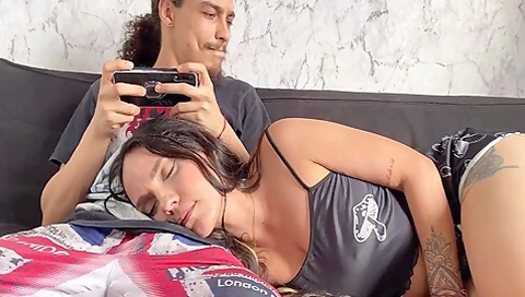 Porque El Amigo De Mi Novio Pone Su Pene En Mi Boca? Que Haces Viktor!!! 21 Min