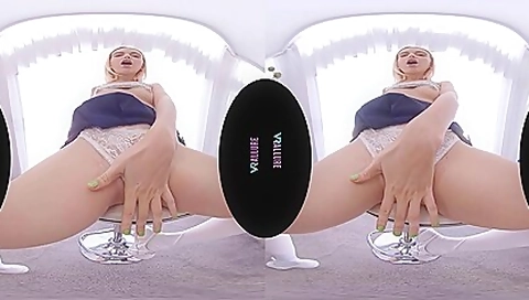 Chloe Cherry In She Knows How To Make You Cum