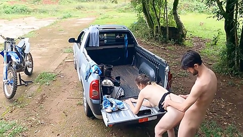 Camera Flagrou Jovens Fazendo Sexo Na Pista Encontro Dos Alienigenas . 31 Min